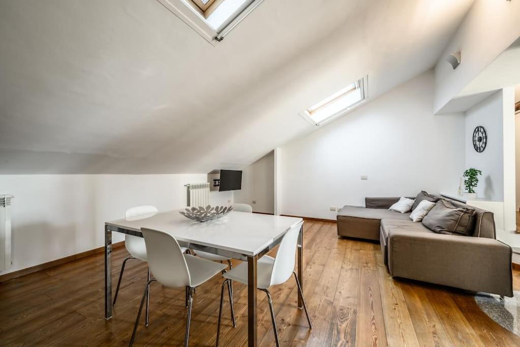 Buenos Aires' Nest - 10 Minutes From Duomo With Terrace Leilighet Milano Eksteriør bilde