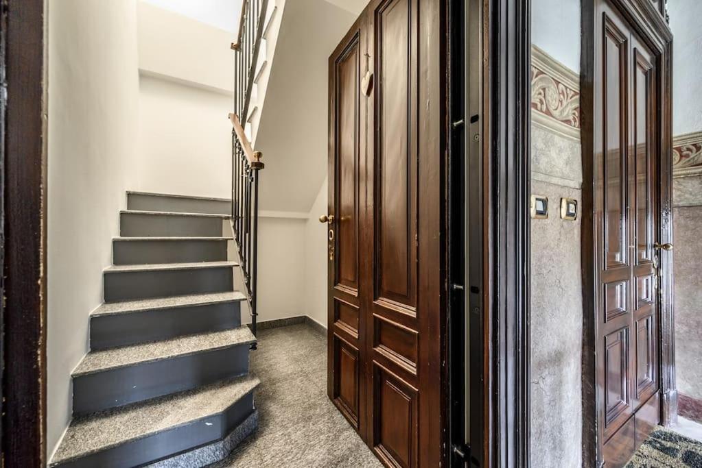 Buenos Aires' Nest - 10 Minutes From Duomo With Terrace Leilighet Milano Eksteriør bilde